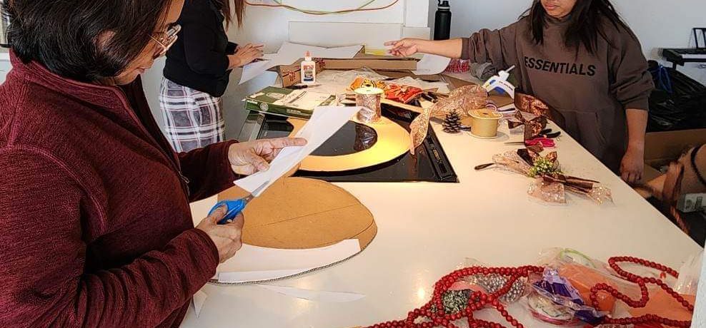 A Philippine Parol in Las Vegas – International teachers share a cultural tradition